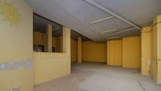Local Comercial en venta  en Calle Sant Joan Bosco El Campello Alicante
