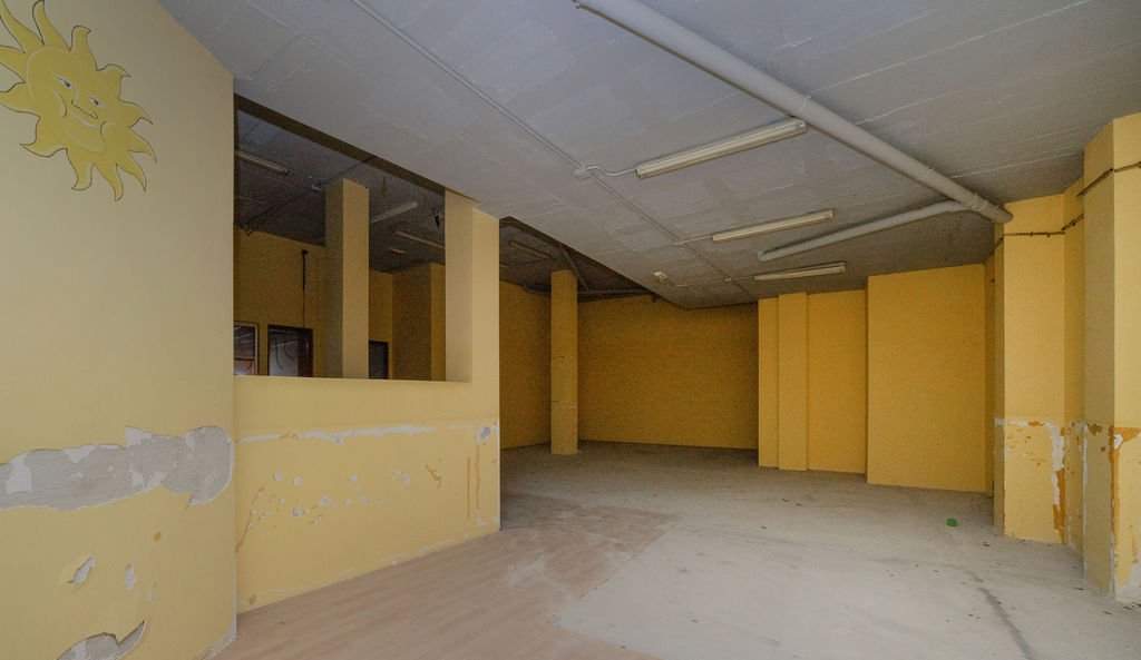 Local Comercial en venta  en Calle Sant Joan Bosco El Campello Alicante