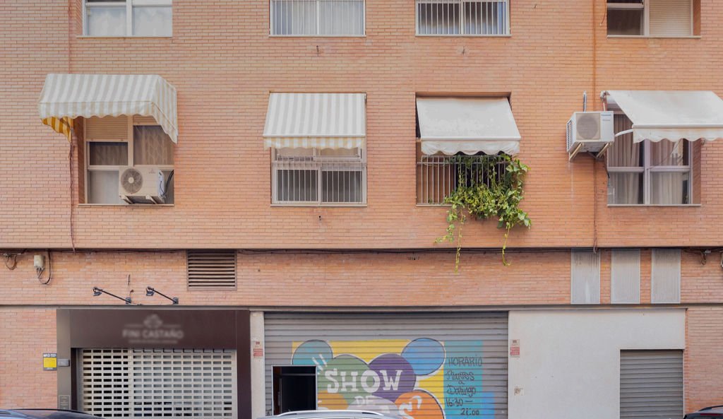 Local Comercial en venta  en Calle Sant Joan Bosco El Campello Alicante