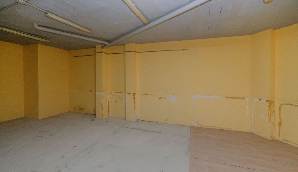 Local Comercial en venta  en Calle Sant Joan Bosco El Campello Alicante