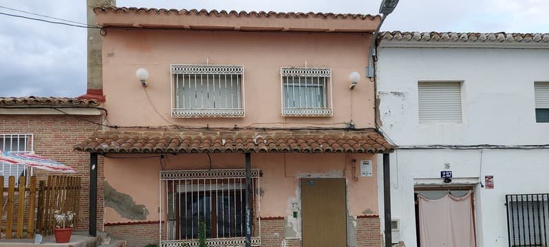 Chalet Pareado en venta en Calle Montroy Turs Valencia