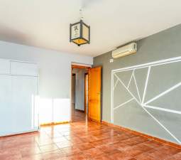 Chalet independiente en Urb. Pla de Pavia