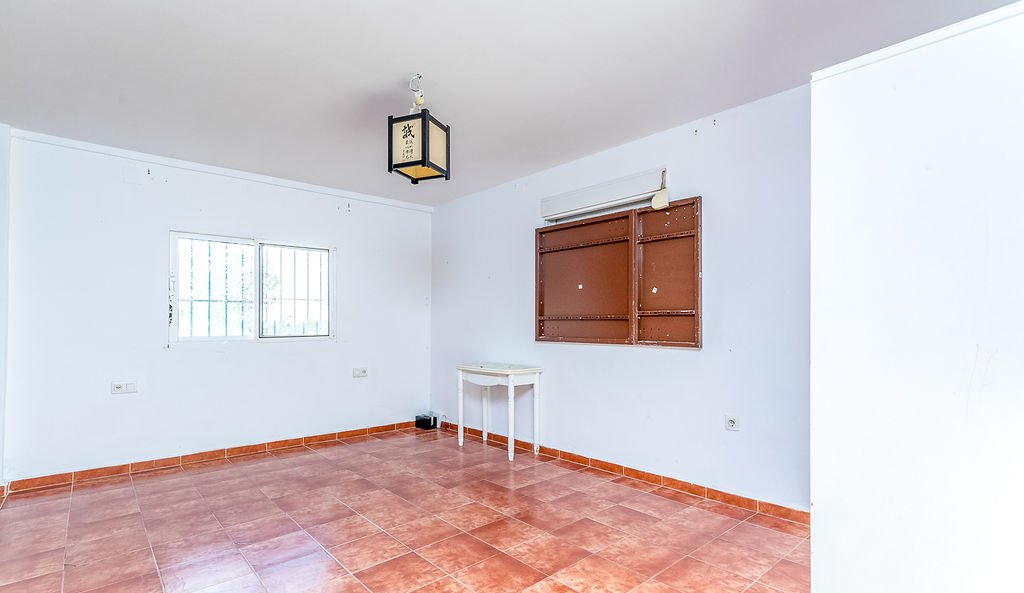 Chalet independiente en Urb. Pla de Pavia