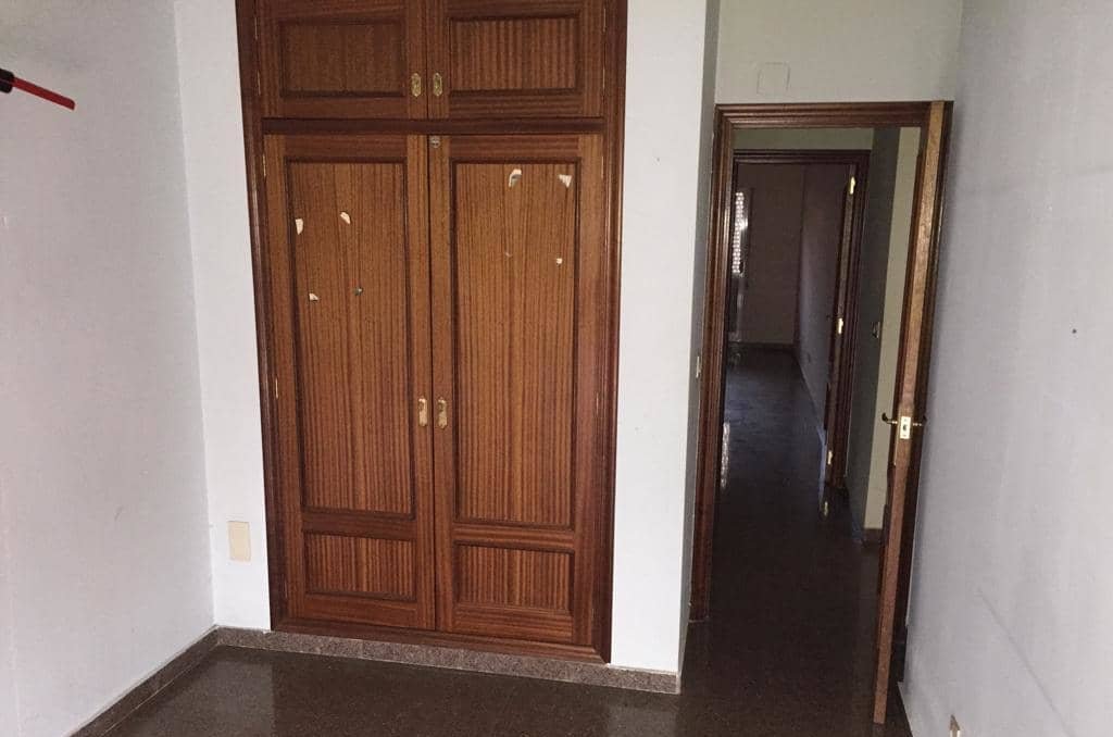 Piso en venta  en Calle Vistabella Alcoy Alicante