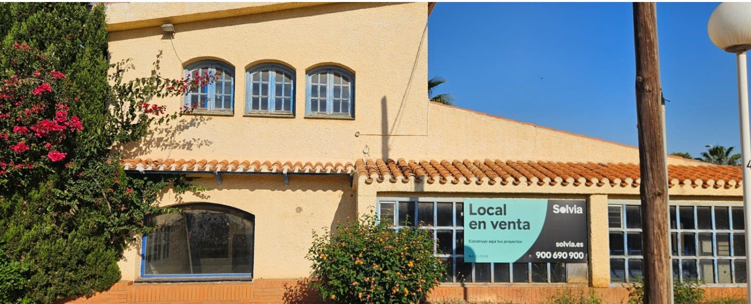 Local en venta en Calle Cipreses Cartagena Murcia