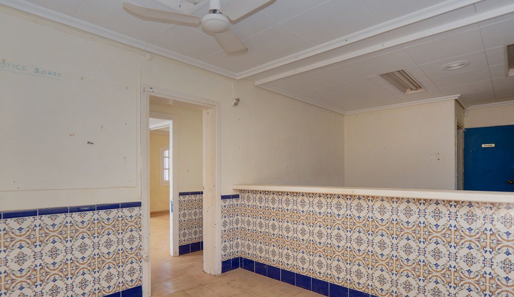 Local en venta en Calle Cipreses Cartagena Murcia