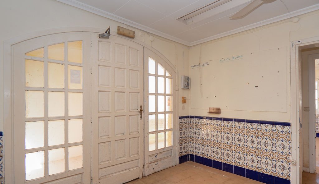 Local en venta en Calle Cipreses Cartagena Murcia