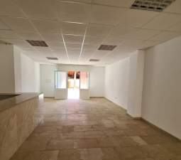 Local Comercial en venta  en Calle Padre Lorenzo Novelda Alicante