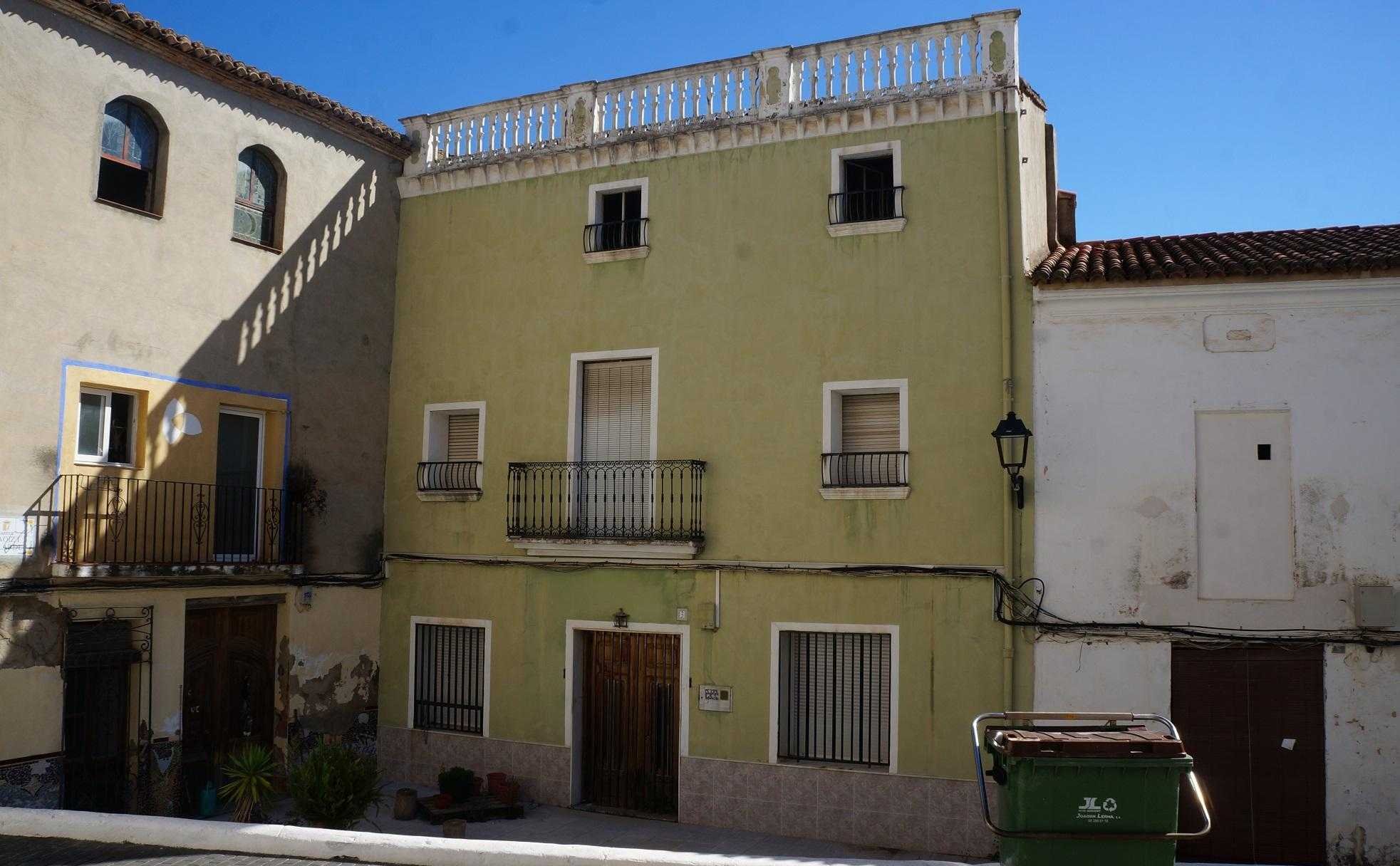 Vivienda adosada en C Daoiz y Velarde