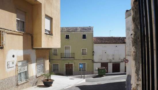 Vivienda adosada en C Daoiz y Velarde