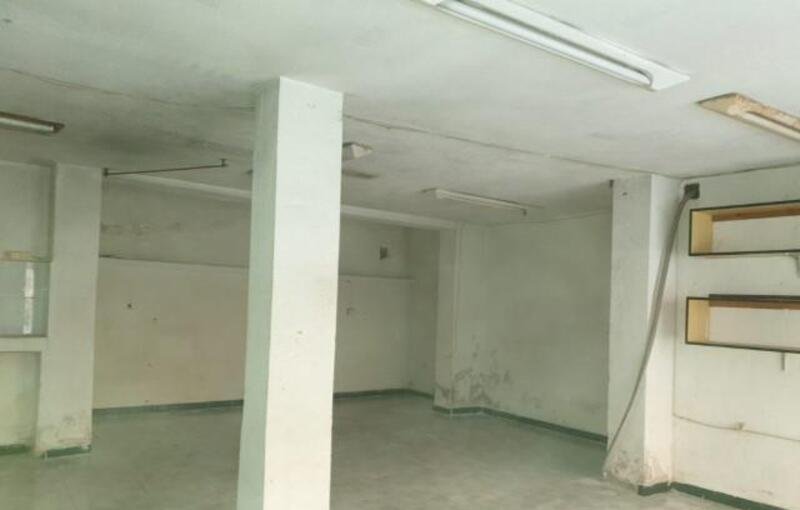 Local comercial disponible en calle pintor jose ribera Gandia por 36000 con 37m en condiciones de restauracin