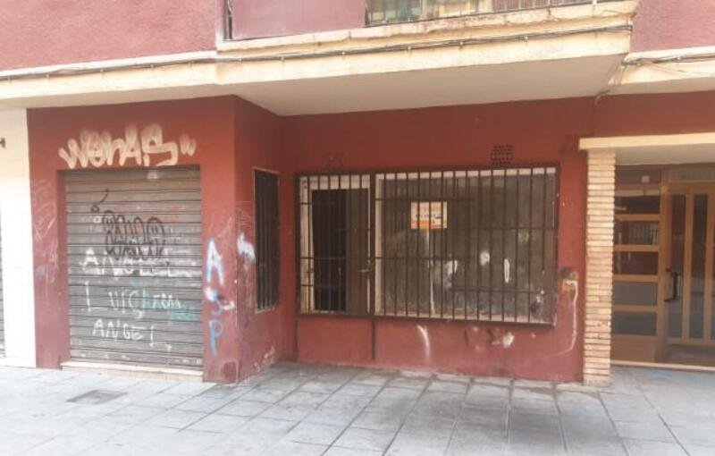 Local comercial disponible en calle pintor jose ribera Gandia por 36000 con 37m en condiciones de restauracin