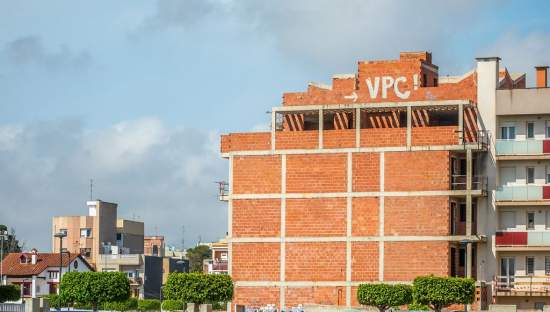 Edificio en construcción en C de Madrid