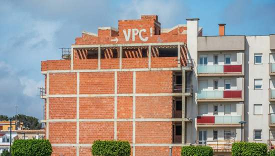 Edificio en construcción en C de Madrid