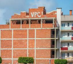 Edificio en construcción en C de Madrid
