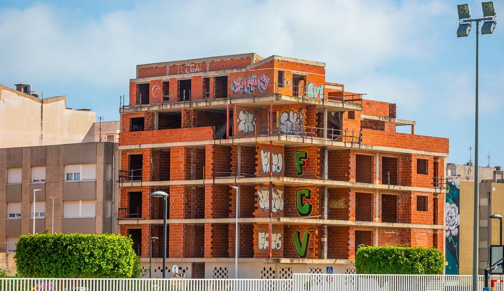 Edificio en construcción en C de Madrid