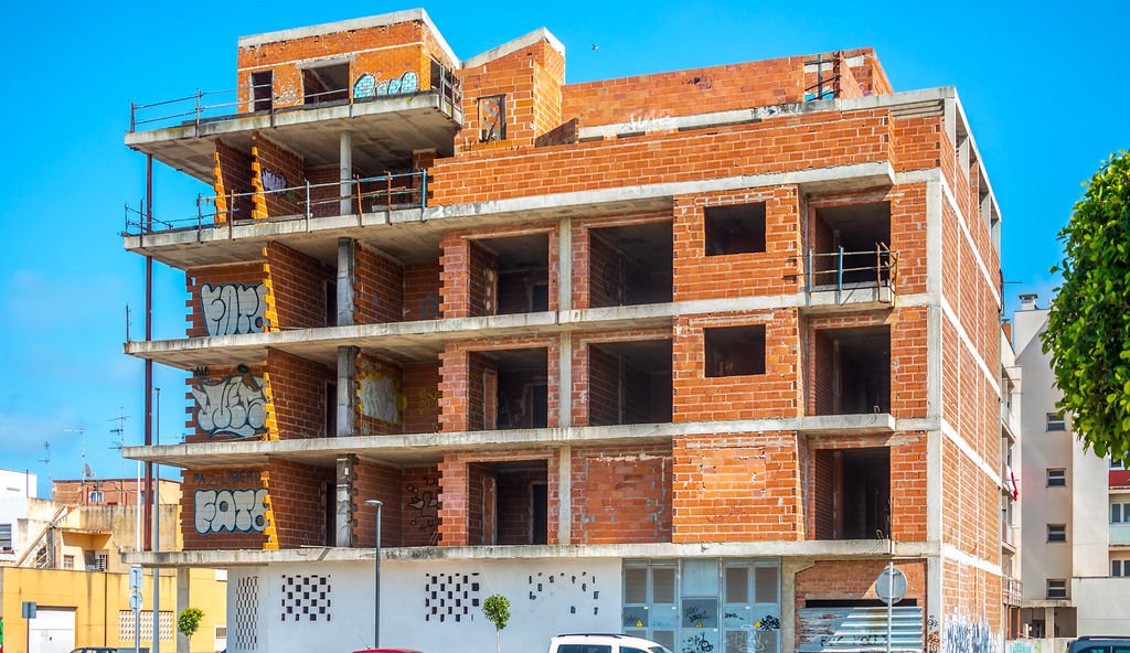 Edificio en construcción en C de Madrid