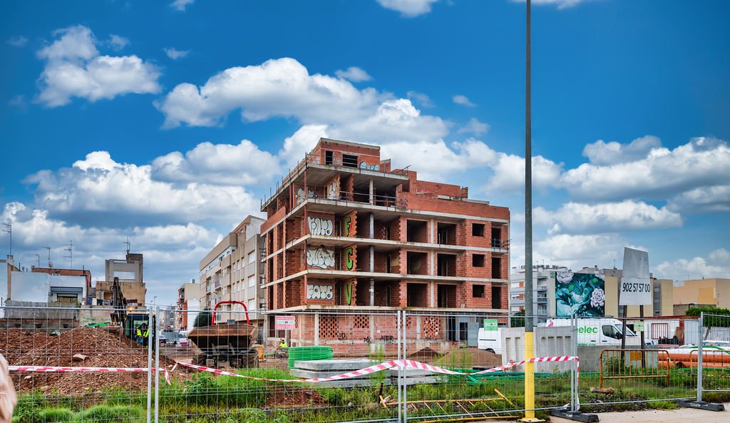 Edificio en construcción en C de Madrid