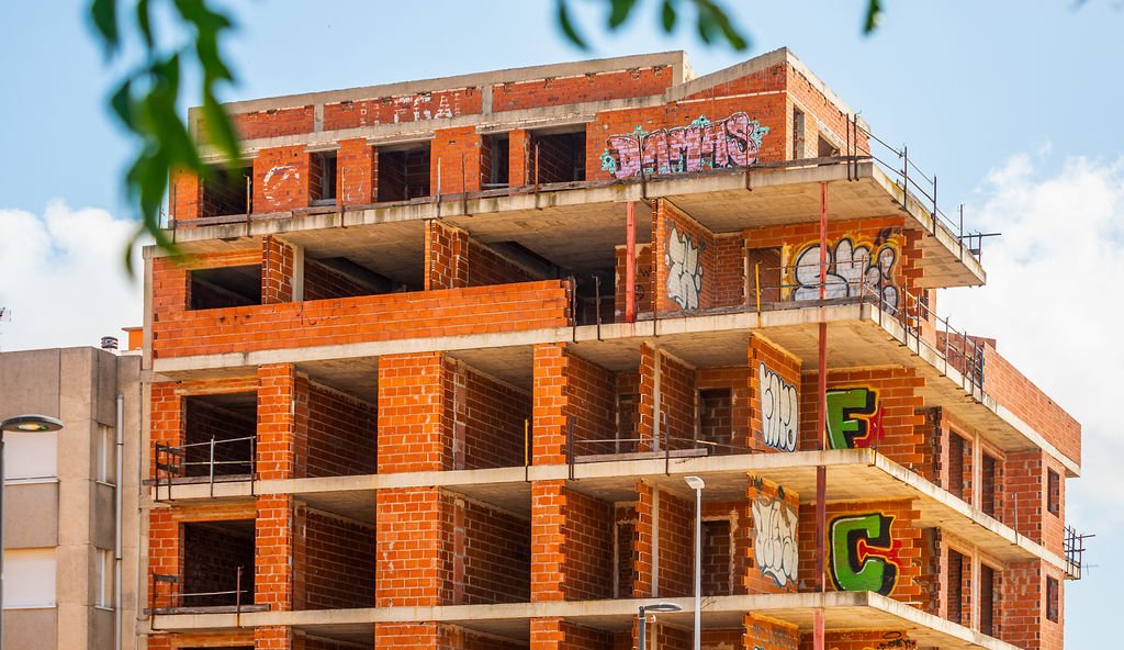 Edificio en construcción en C de Madrid