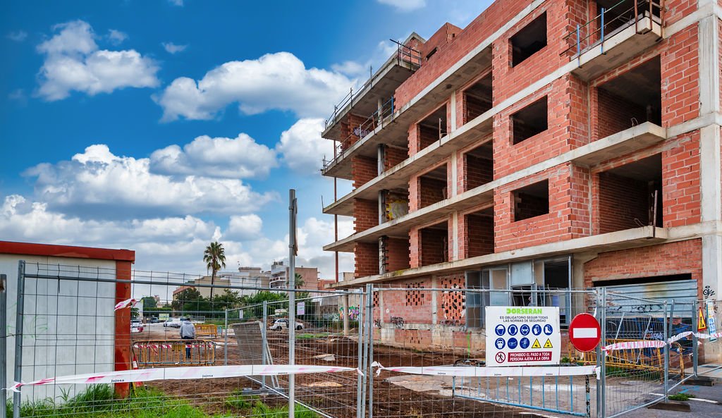 Edificio en construcción en C de Madrid