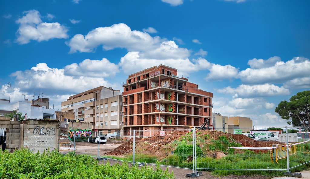 Edificio en construcción en C de Madrid