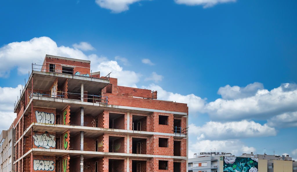 Edificio en construcción en C de Madrid