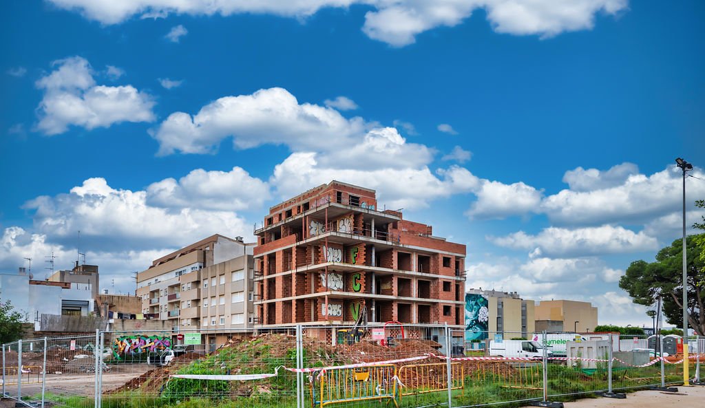 Edificio en construcción en C de Madrid