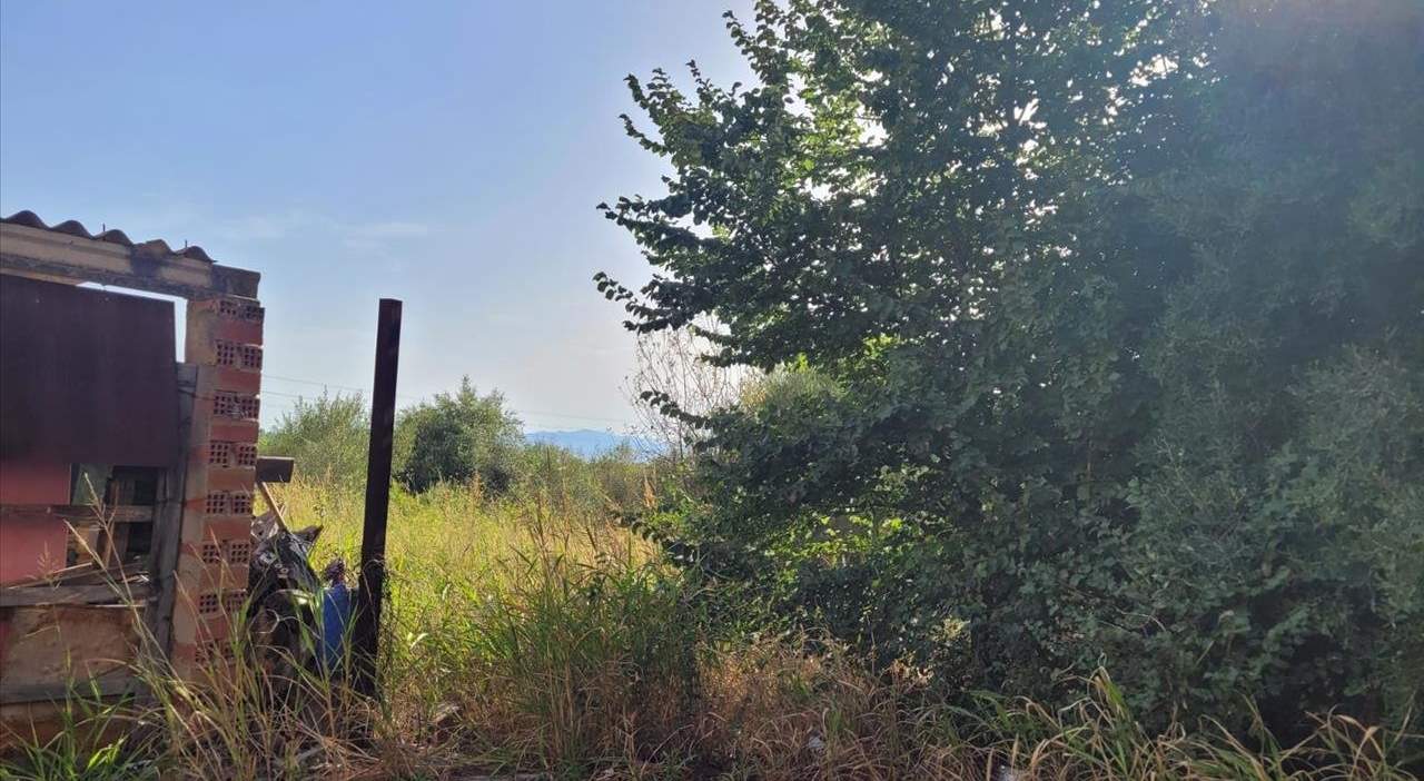 Se oferta suelo urbano idustrial en cnmero 8 en Borriol por 8000 con 6839m