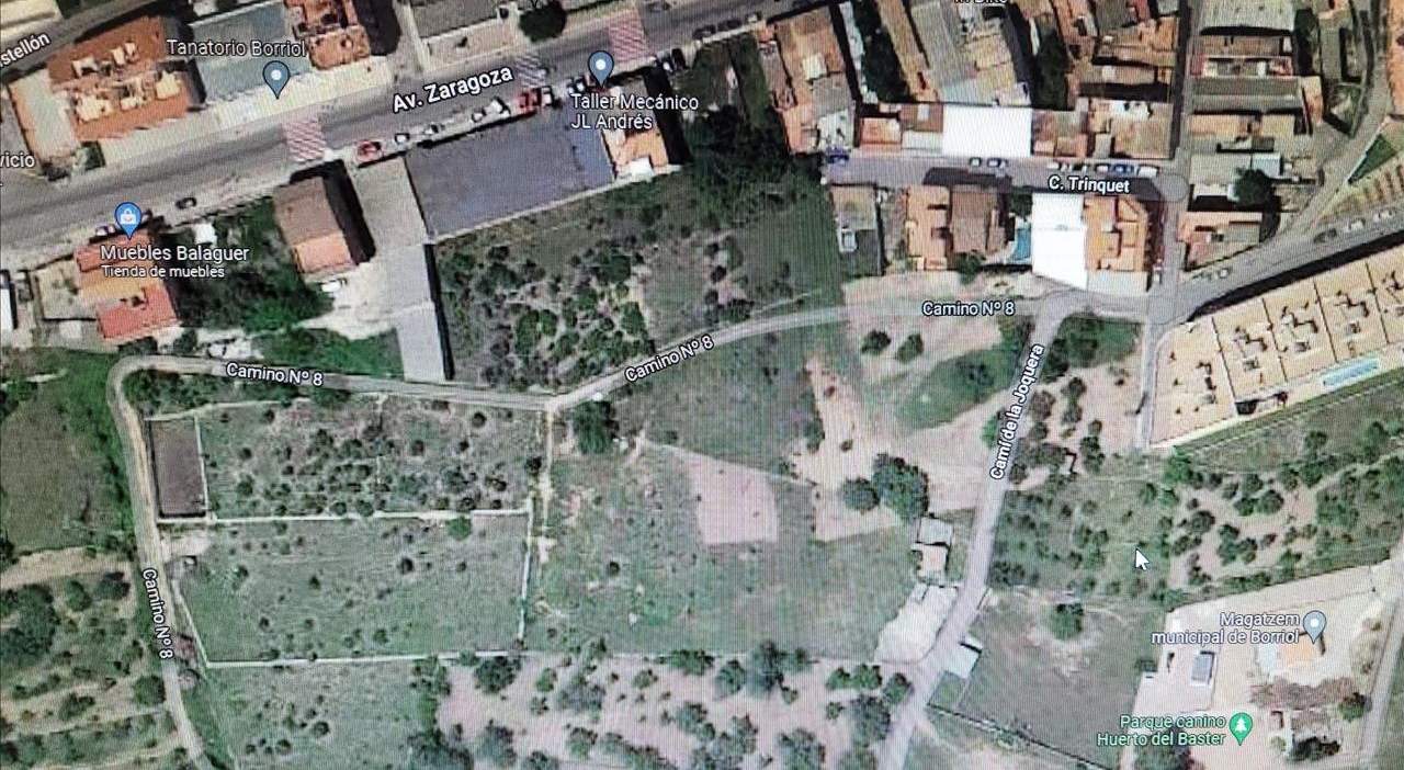 Se oferta suelo urbano idustrial en cnmero 8 en Borriol por 8000 con 6839m