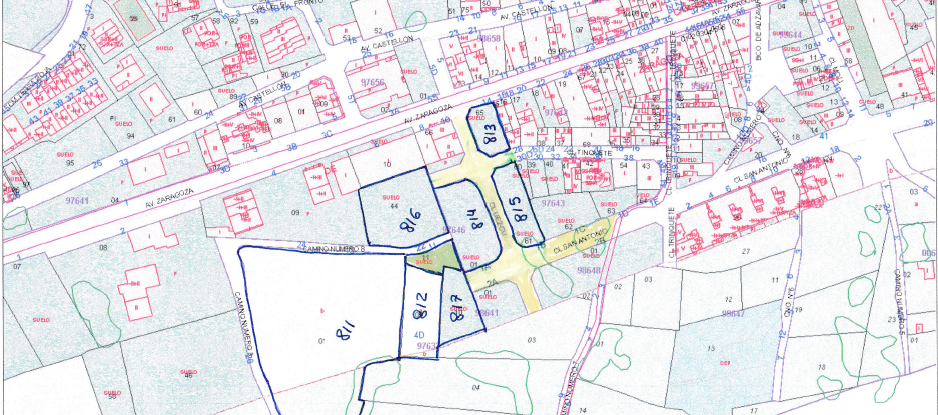 Se oferta suelo urbano idustrial en cnmero 8 en Borriol por 8000 con 6839m