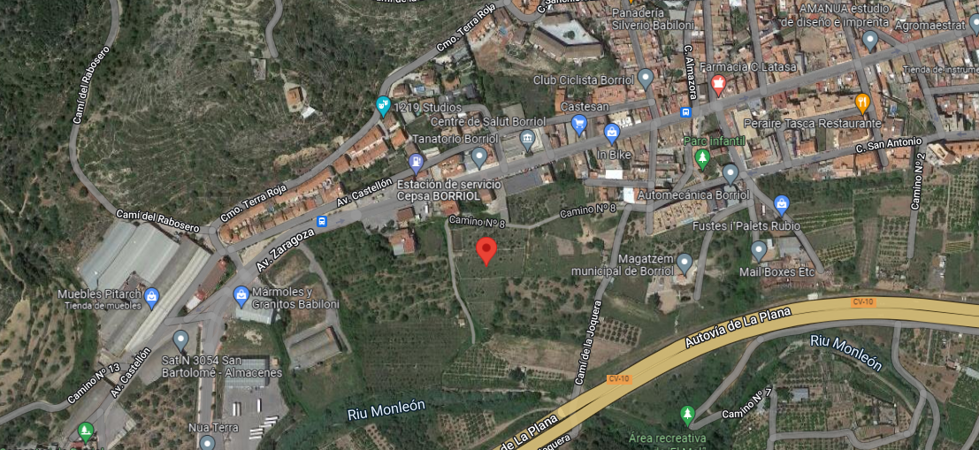 Se oferta suelo urbano idustrial en cnmero 8 en Borriol por 8000 con 6839m