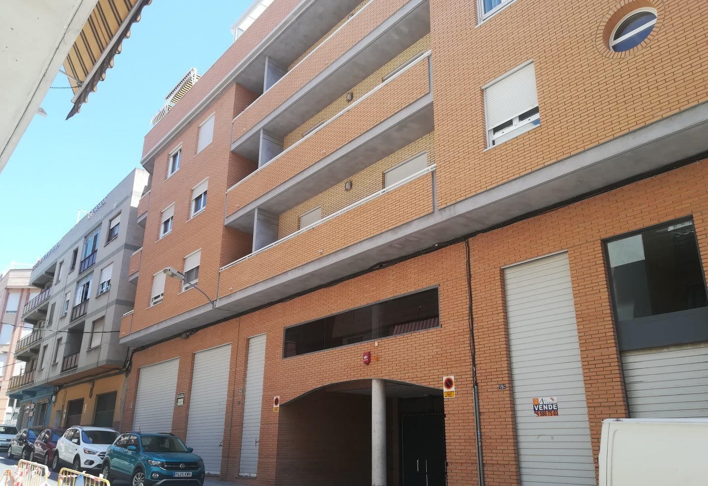 Garaje en venta  en Calle San Isidro Villena Alicante