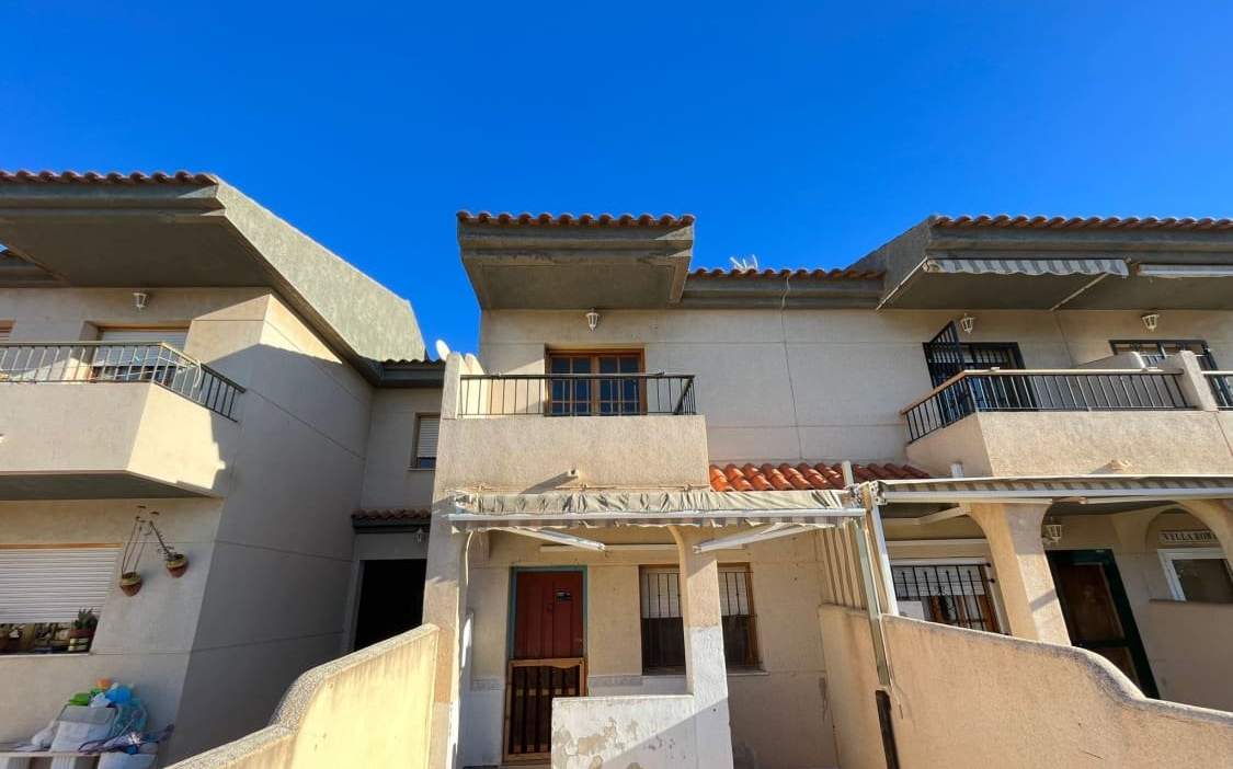 Chalet adosado en venta en Calle Islas Malvinas, 30720, San Javier Murcia