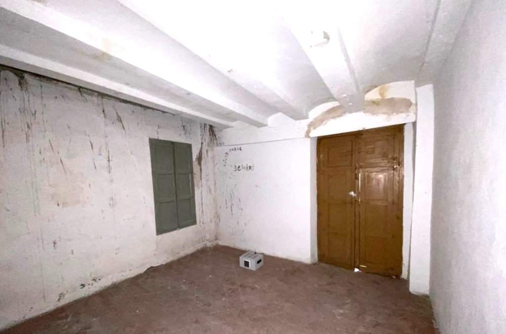 Casa en venta por 60000 con 54m y una habitacion en calle d amunt en Ontinyent