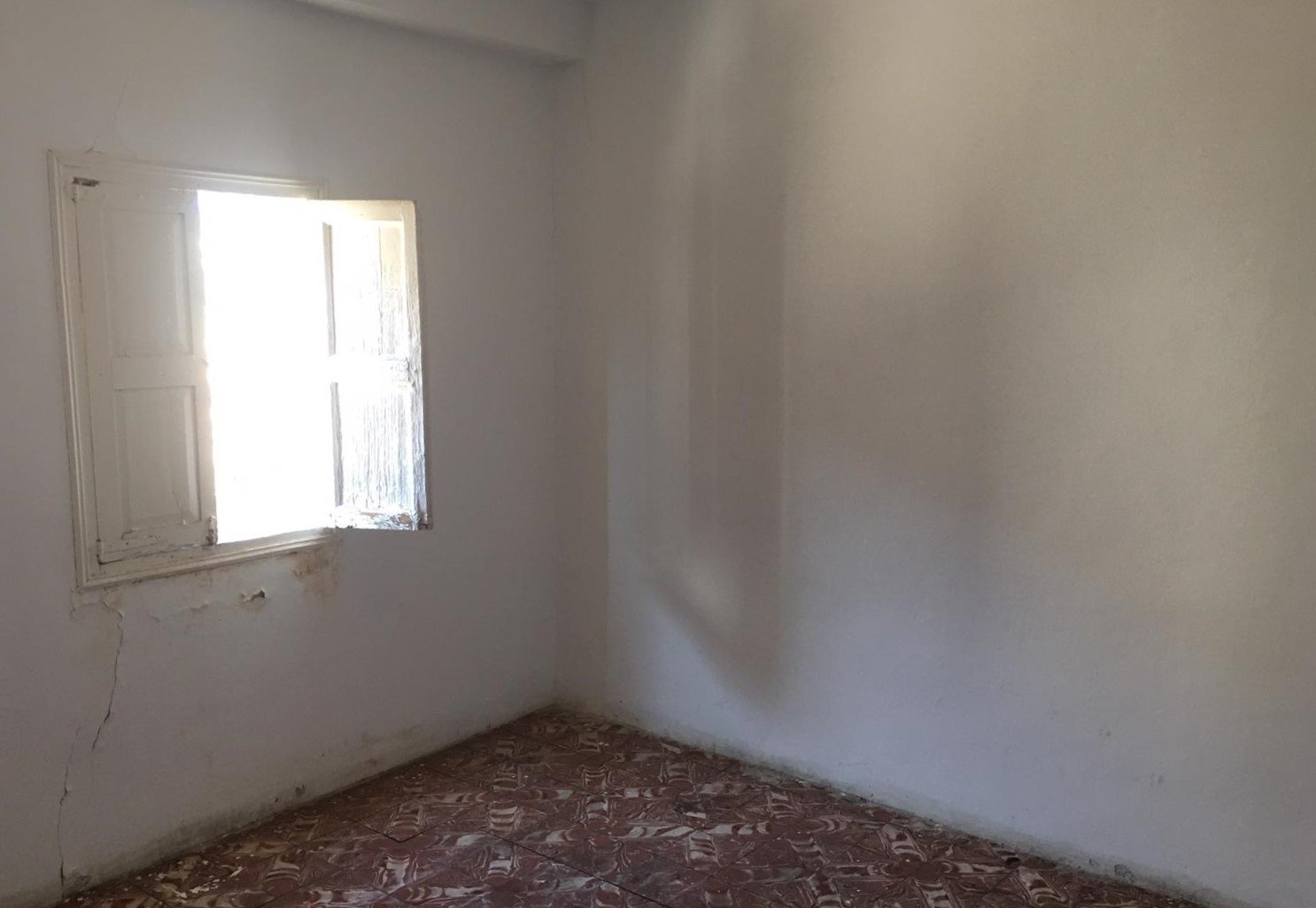 Casa en venta por 60000 con 54m y una habitacion en calle d amunt en Ontinyent