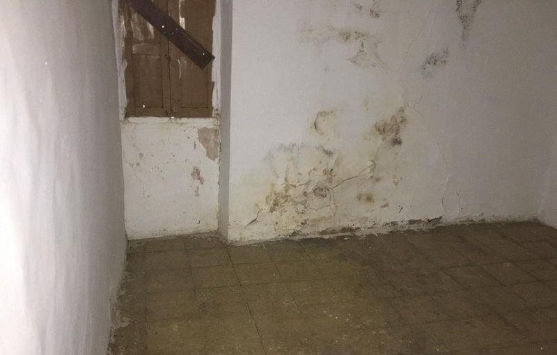 Casa en venta por 60000 con 54m y una habitacion en calle d amunt en Ontinyent
