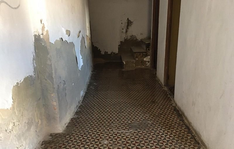 Casa en venta por 60000 con 54m y una habitacion en calle d amunt en Ontinyent