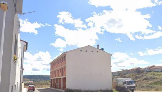 Viviendas adosadas en construcción detenida en C Sants Abdo i Senent