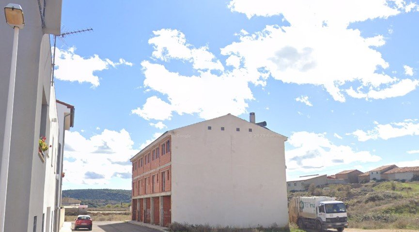Viviendas adosadas en construcción detenida en C Sants Abdo i Senent