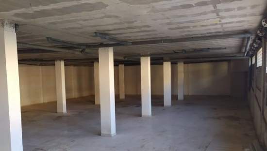Venta de local comercial en calle paterna Onda por 68862 de 172m en condiciones de restauracin