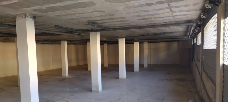 Venta de local comercial en calle paterna Onda por 68862 de 172m en condiciones de restauracin