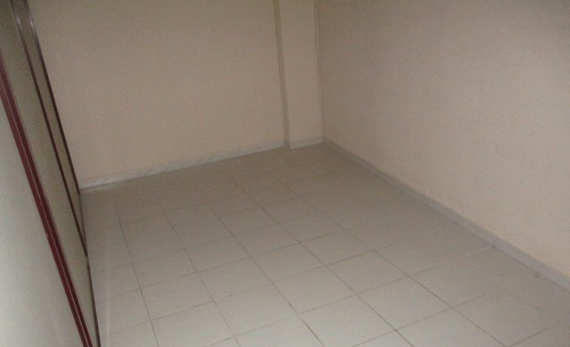 Local comercial a la venta por 90.000 con 124m en perfectas condiciones en cjose ramon batalla en VillarrealVila-real