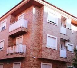 Garaje en venta  en Calle Valencia La Pobla De Vallbona Valencia