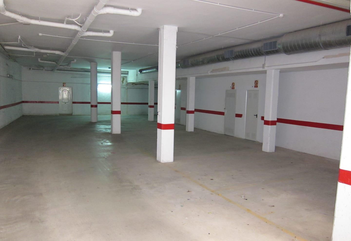 Garaje en venta  en Calle Doctor Peset Aleixandre Montserrat Valencia