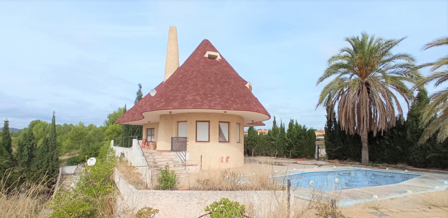 Chalet en venta en Alcora, Castellón