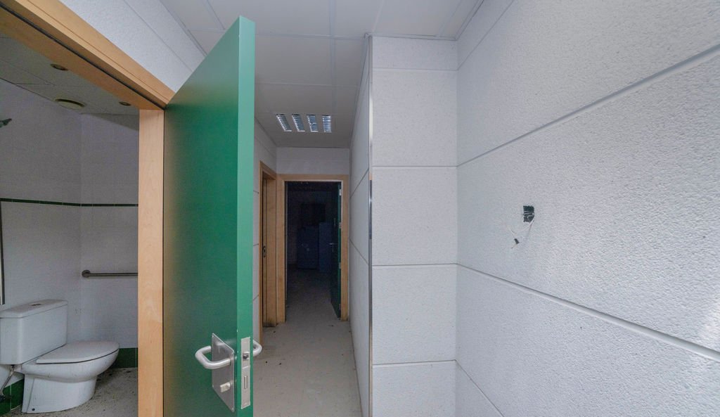 Local en venta en Avenida Carlos Arniches, Bajo, 03600, Elda Alicante