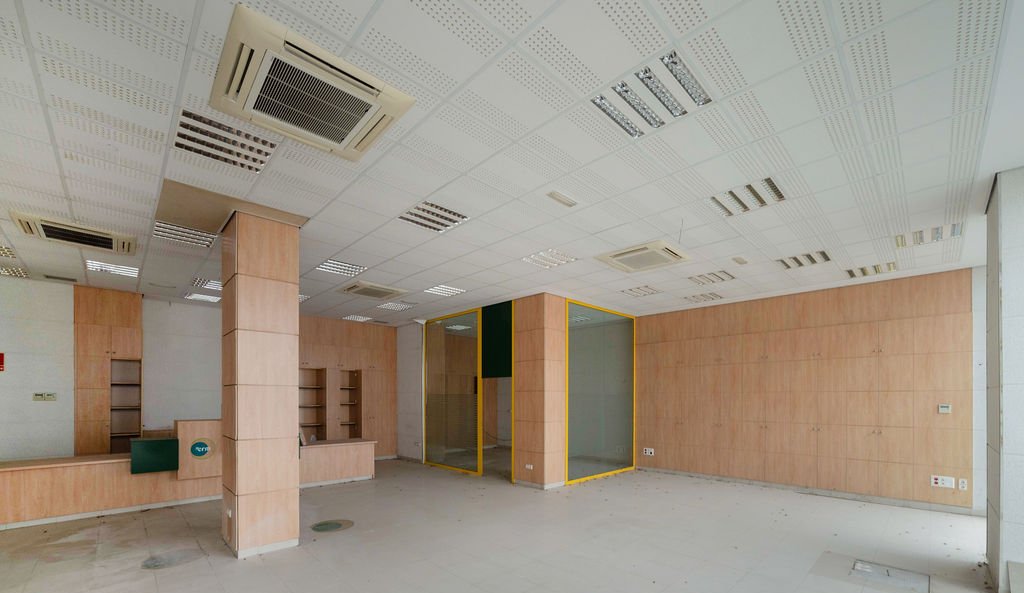 Local en venta en Avenida Carlos Arniches, Bajo, 03600, Elda Alicante