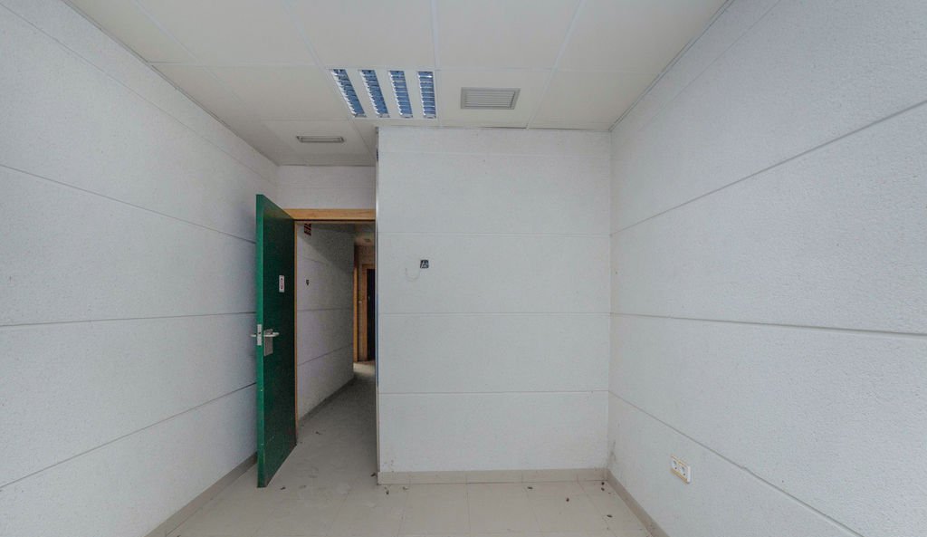 Local en venta en Avenida Carlos Arniches, Bajo, 03600, Elda Alicante