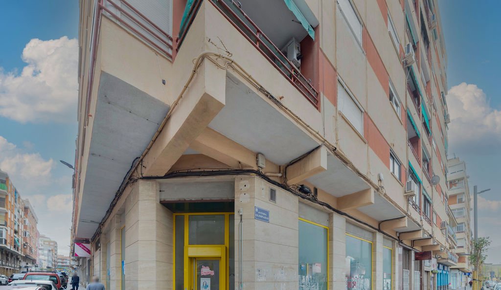 Local en venta en Avenida Carlos Arniches, Bajo, 03600, Elda Alicante