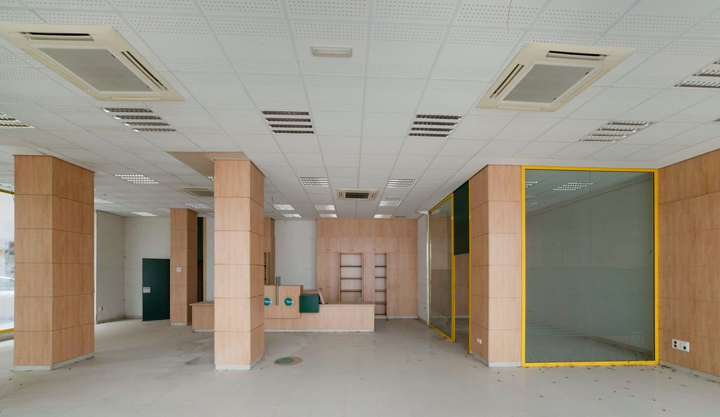 Local en venta en Avenida Carlos Arniches, Bajo, 03600, Elda Alicante
